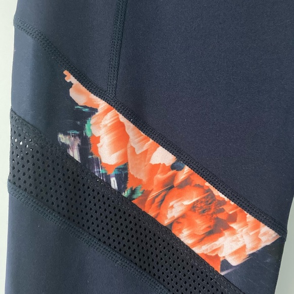 Betsy Johnson Yoga Pants Size S New - Picture 4 of 7